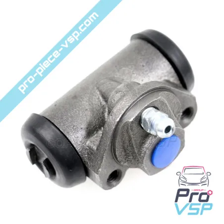 Rear wheel cylinder diameter 15.8