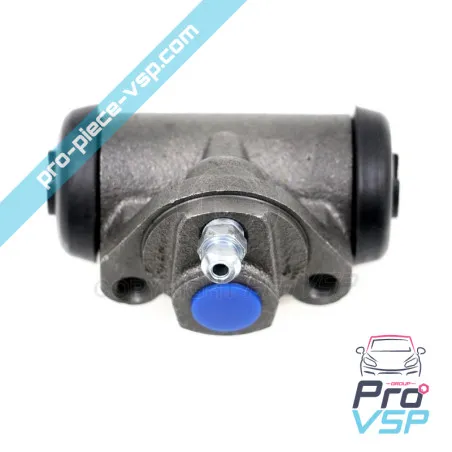 Rear wheel cylinder diameter 15.8