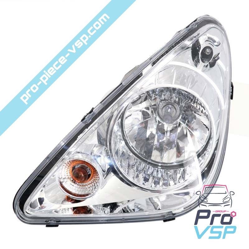 Left headlight (chrome bottom)