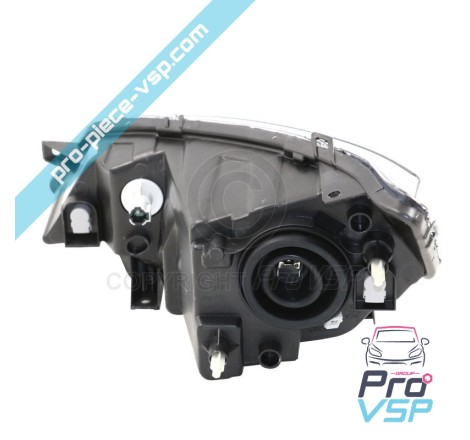Right headlight (chrome bottom)