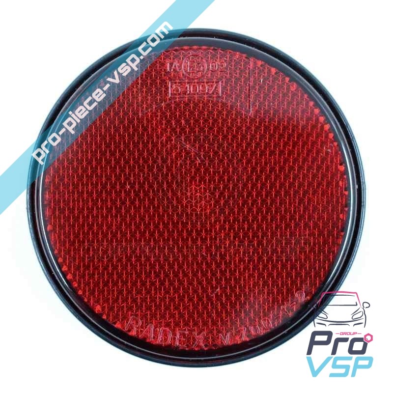 Red rear reflector