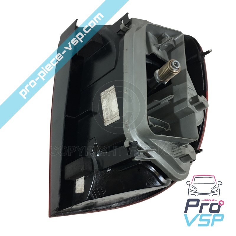 Left rear light
