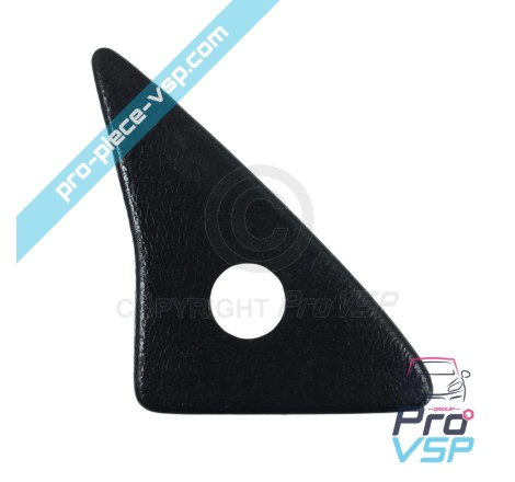 Triangle outside left mirror