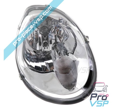 Right headlight (chrome bottom)