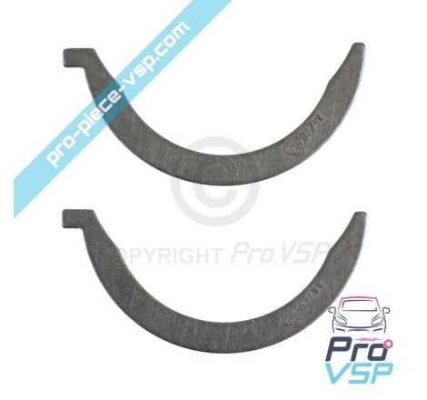 Crankshaft lateral shim