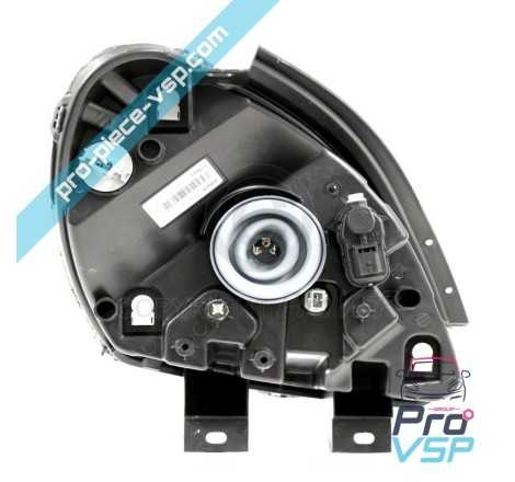 Left headlight (chrome bottom)