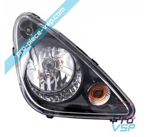 Right headlight (black background)