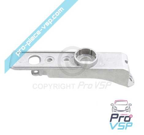 Radiator support tab