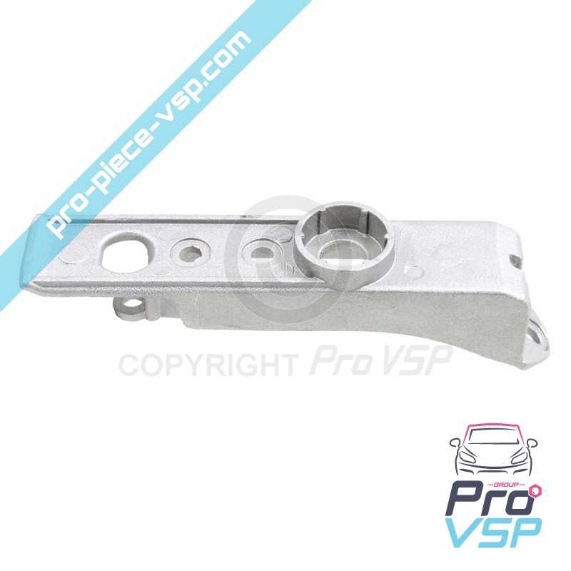 Radiator support tab
