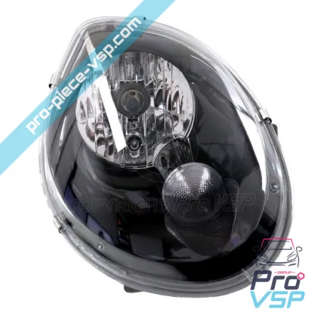 Right headlight (black background) for Chatenet