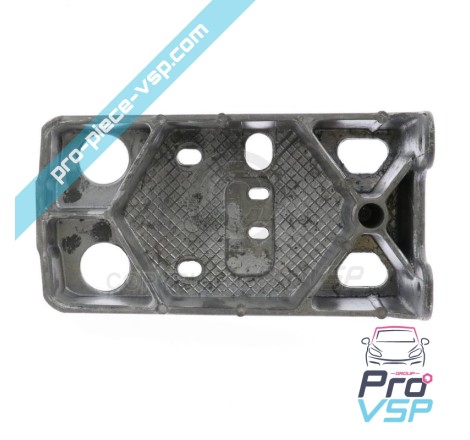 Rear triangle holder