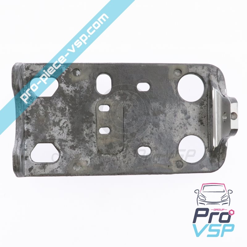 Rear triangle holder