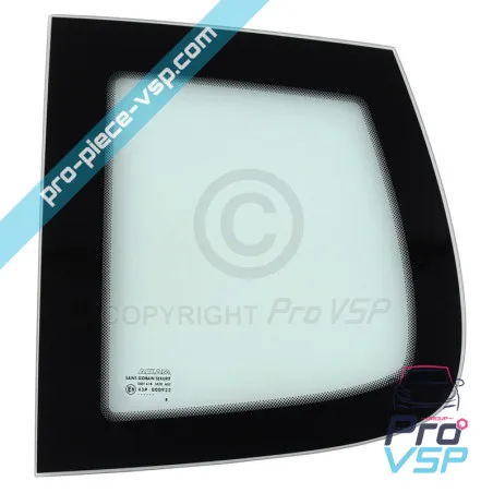 Vitre custode gauche teintée pour aixam city