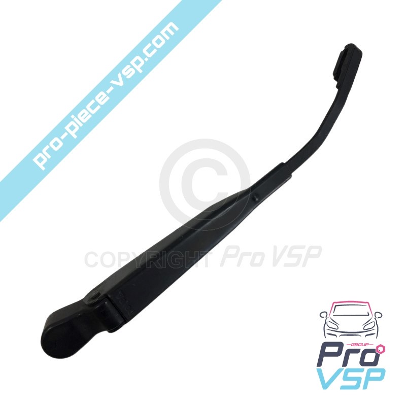 Rear ice wiper arms