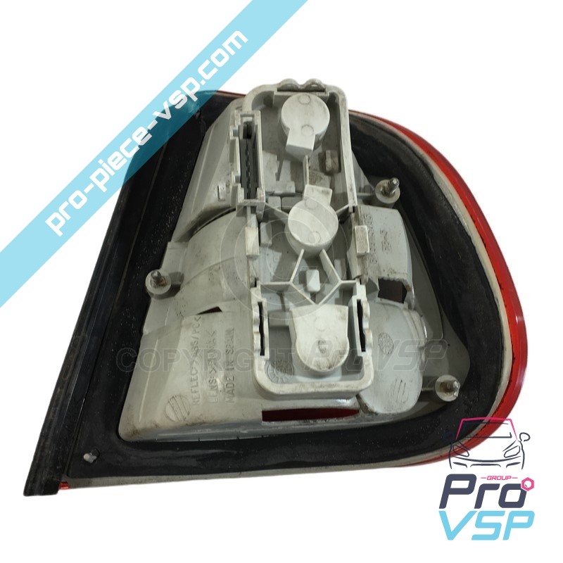 Left rear light