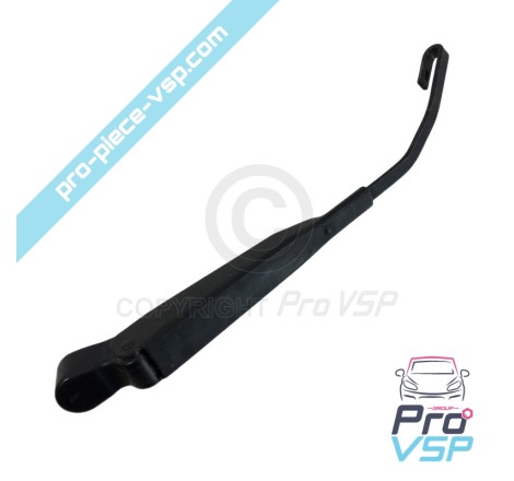 Rear ice wiper arms