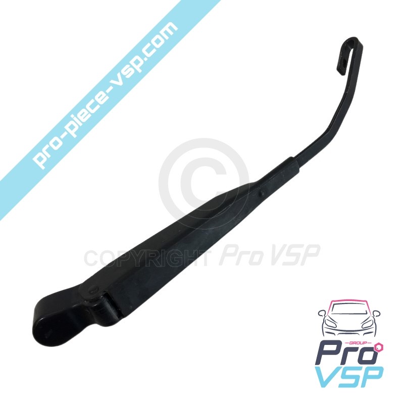 Rear ice wiper arms