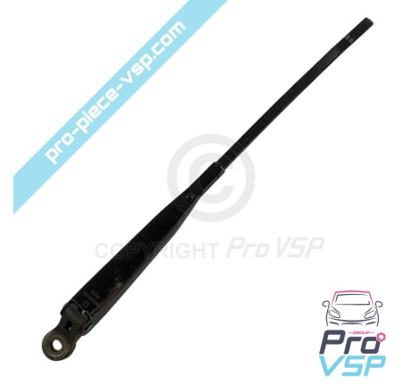 Front wiper arm