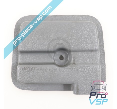 Left rear light cache
