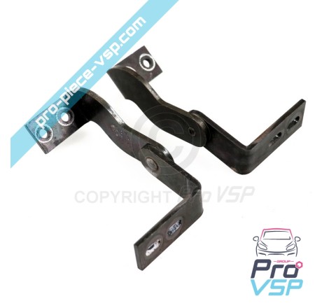 Tailgate hinge