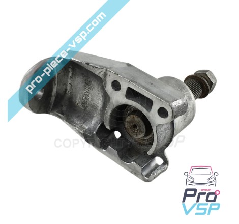 Front hub holder