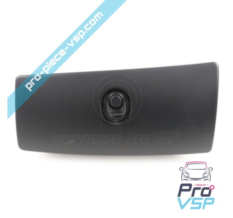 Glove box