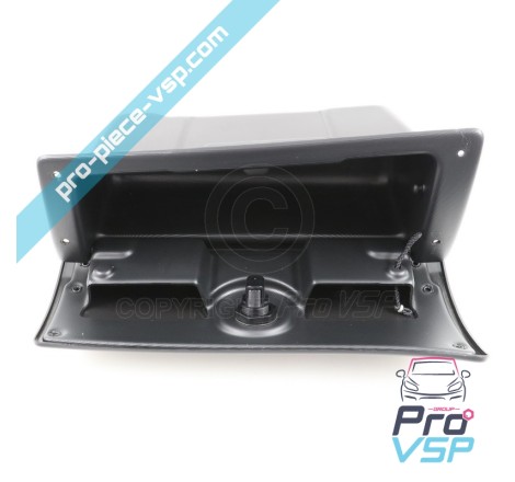 Glove box