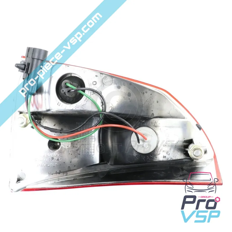 Feu arrière de hayon droit occasion pour Aixam