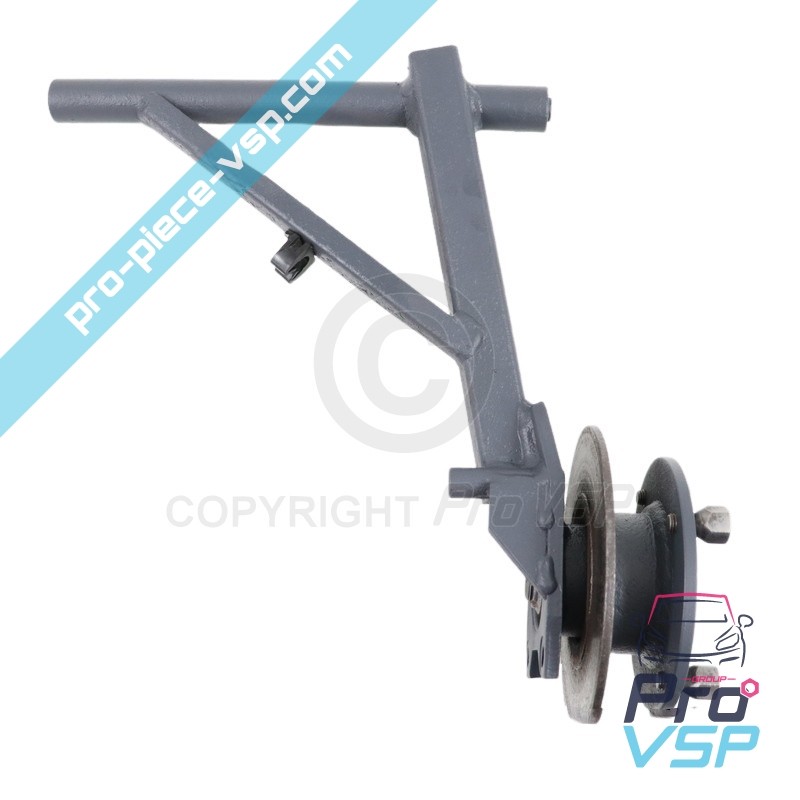 Right rear hub