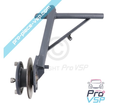 Right rear hub