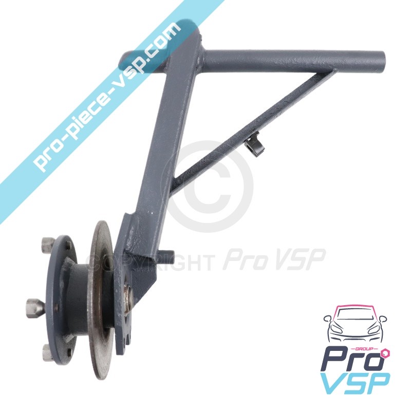 Right rear hub