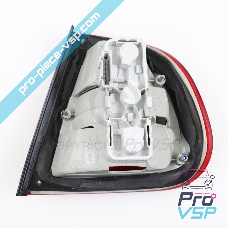 Left rear light