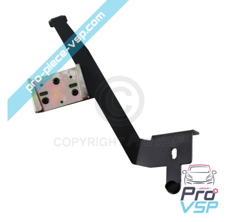 Front left wing attachment
