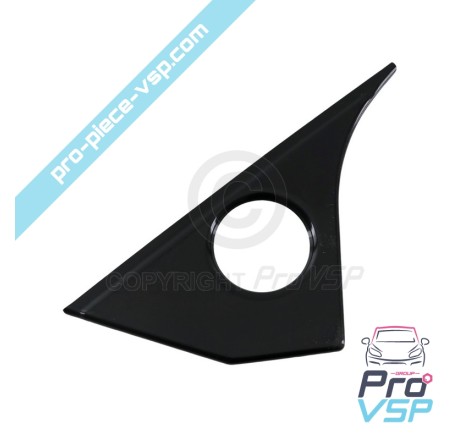 Left exterior mirror triangle