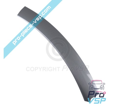 Right external windshield amount