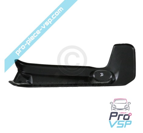 Right seat trim