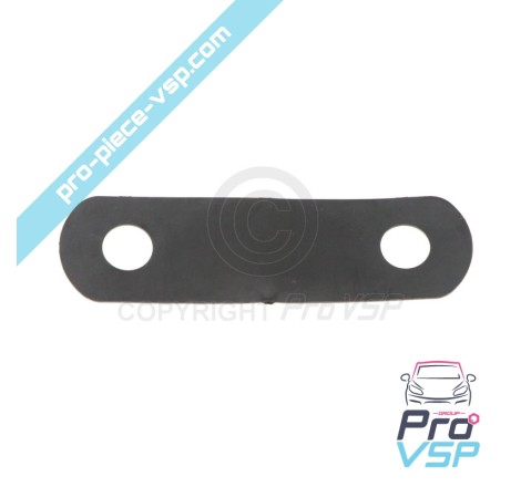 Against tailgate strike plate