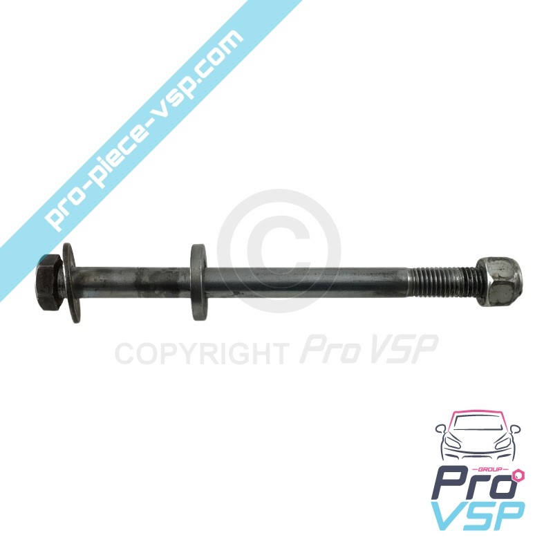 Rear hub axis
