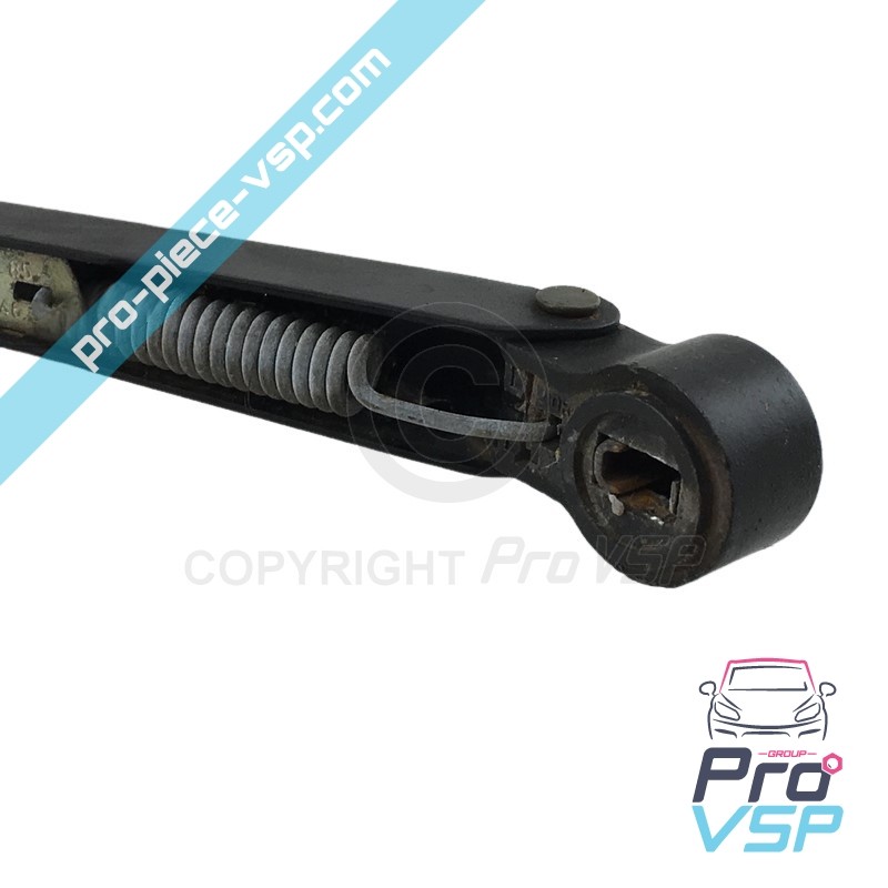 Front wiper arm