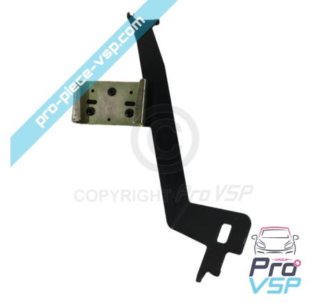 Front left wing attachment