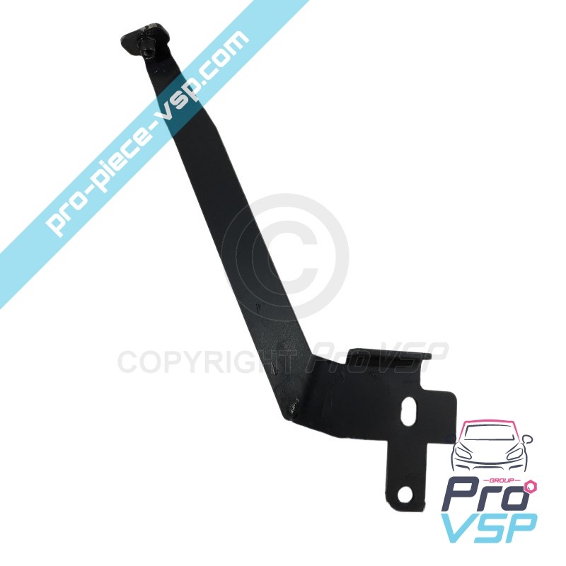 Front straight wing attachment