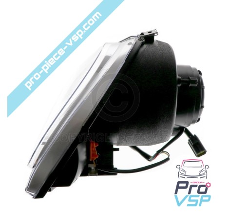Right headlight (chrome bottom)