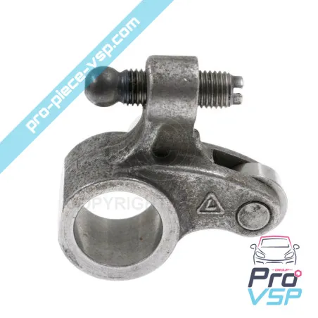 Pump injector rocker