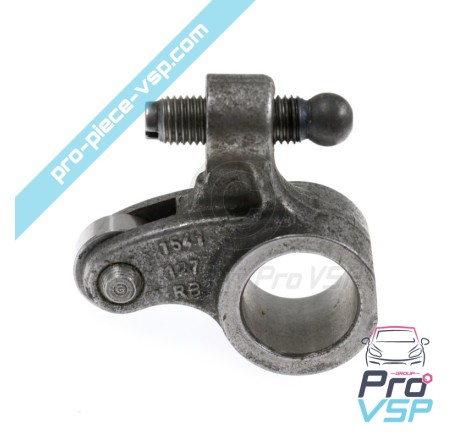 Pump injector rocker