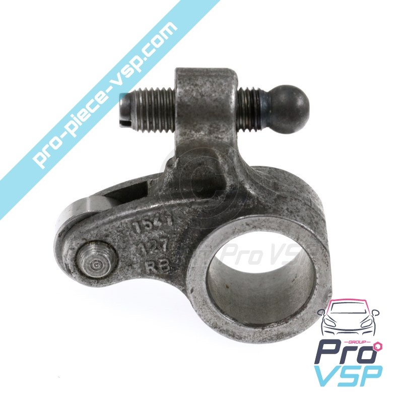 Pump injector rocker