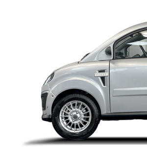 Carrosserie înainte la cel mai bun preț pentru mașină fără permis Dué First