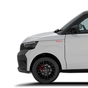 Corpo in auto senza una licenza Ligier JS50 Fase 5